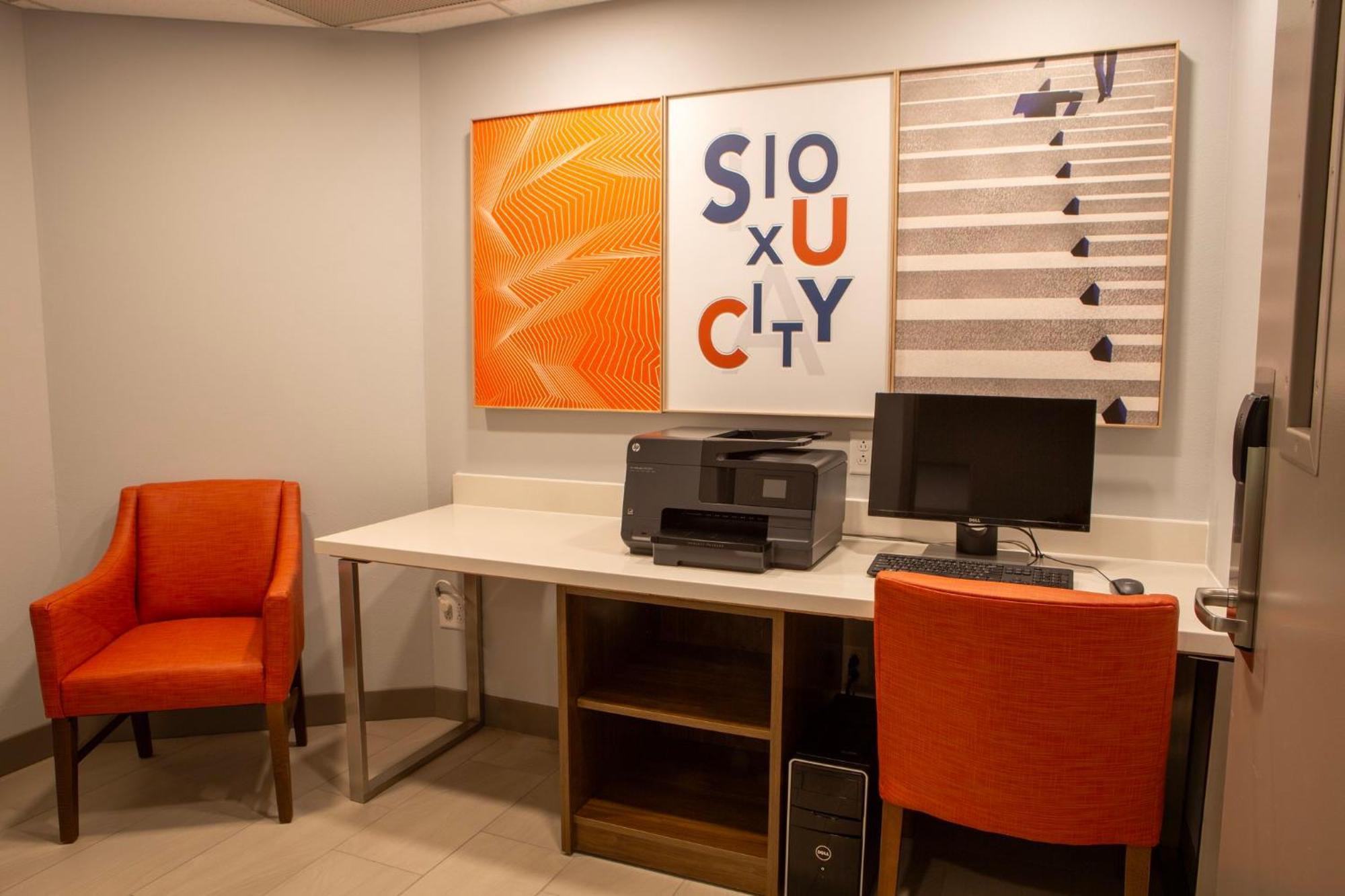 Holiday Inn Express & Suites Sioux City-South By Ihg Экстерьер фото